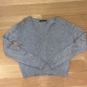 Brandy Melville cropped sweater